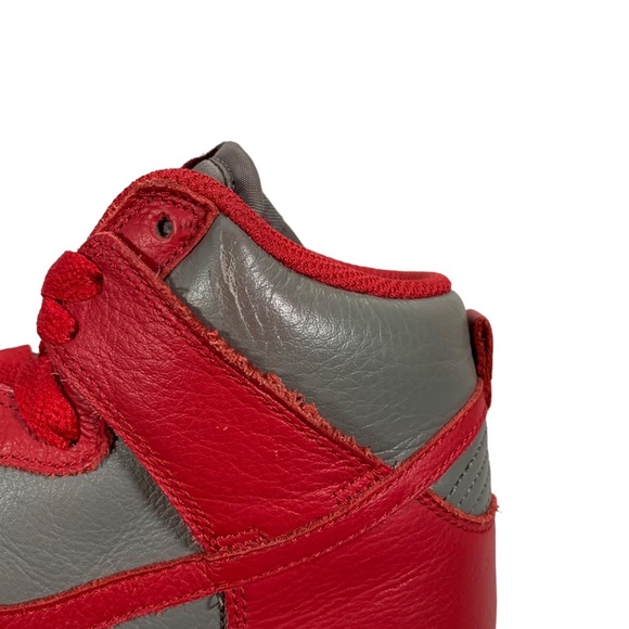 Nike Dunk High Retro QS UNLV Varsity Red Gray 2016 Sneaker Size WMS 6 Boys 4.5 - Picture 3 of 7